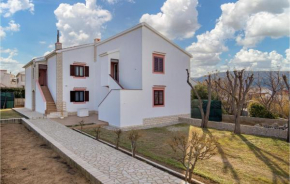 Stunning apartment in Pag with 2 Bedrooms